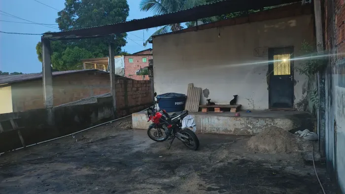 Vende-se casa Gilberto mestrinho 