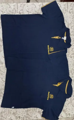 2 CAMISETAS POLO DE UNIFORME COLÉGIO STELLA MARIS (CURITIBA) FUNDAMENTAL II (AZUL)