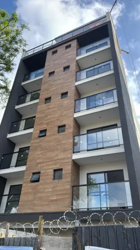 Studios prontos para morar ou investir, com sacada, no Boa Vista!