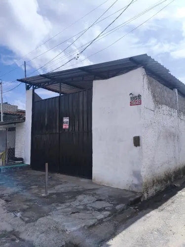Vende-se Galpão próx. Av. Nevaldo Rocha valor 250mil reais