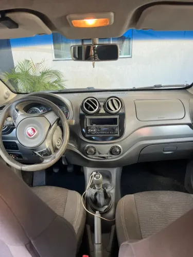 Fiat Palio Attractive 1.0 EVO Fire Flex 8V 5P 2012