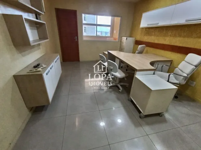 Sala comercial próximo ao metrô dividida em centro para venda Rio de Janeiro.