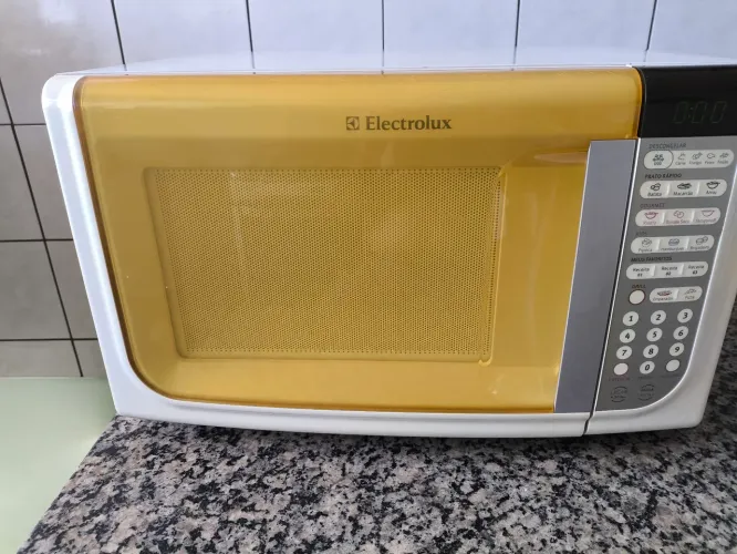 Microondas c/ grill ELECTROLUX 31l 127v