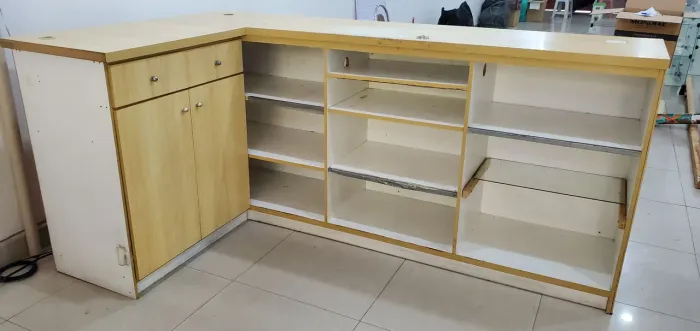 ? Balcão em L para Loja / Caixa - 2,50m x 0,50m x 0,90m ?