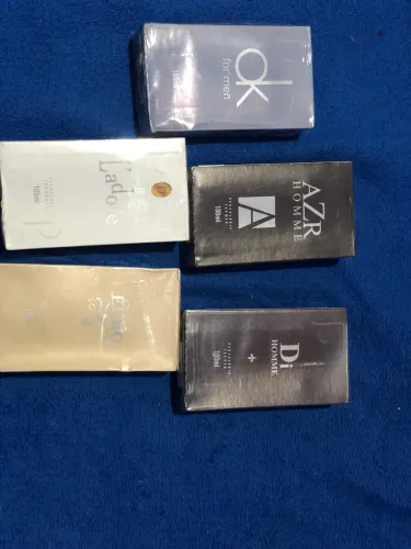 vendo perfumes masculinos e femininos