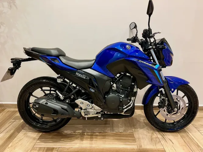 Yamaha FZ25 250 Fazer Connected 2025