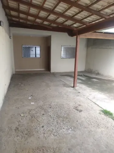 Esmeraldas - Casa Padrão - Floresta Encantada