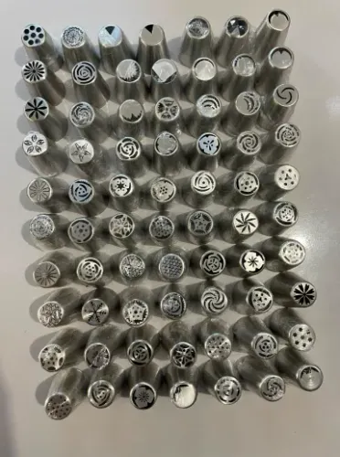 Lote com 70 Bicos Russos de Confeitar (Nunca Usados)