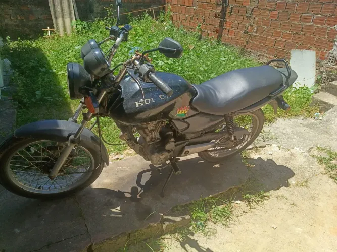 Moto muito boa para tudo excelente uma relíquia