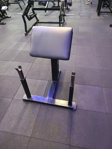 Equipamento aparelho musculação ginástica