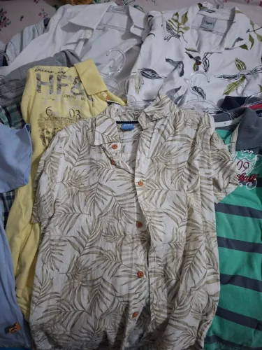 Lote Camisetas e Camisa Infantil Menino de 6 a 8 Anos Estiloso