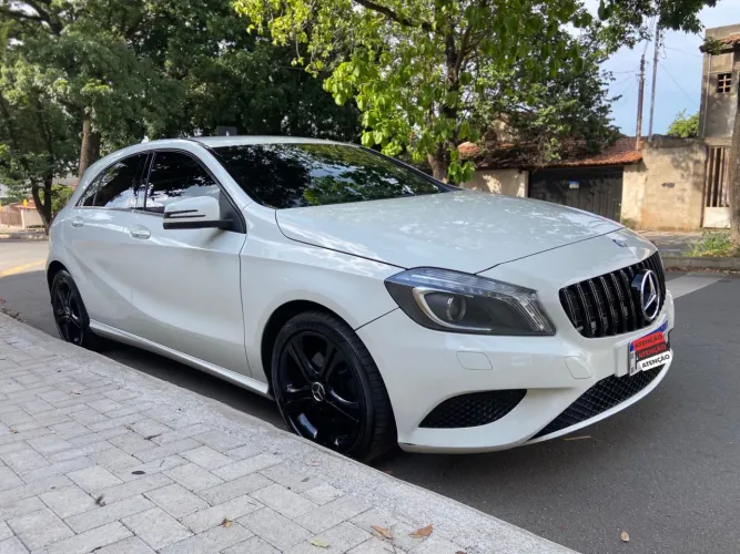 Mercedes-Benz Classe A 200 1.6 TB 16V Urban 156cv Aut. 2015