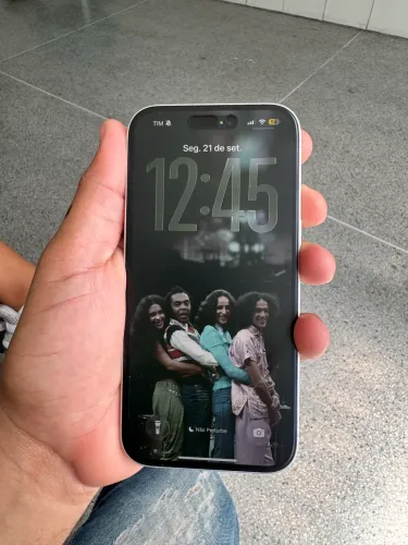 iPhone 16
