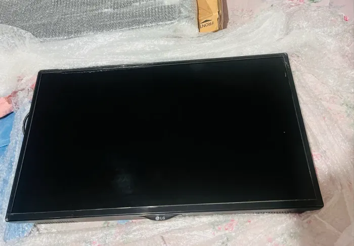 PROMOÇÃO Monitor Profissional Digital Signage LG, 32", Alto Falante integrado, Full HD 
