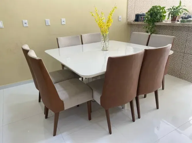 Mesa de jantar 8 lugares