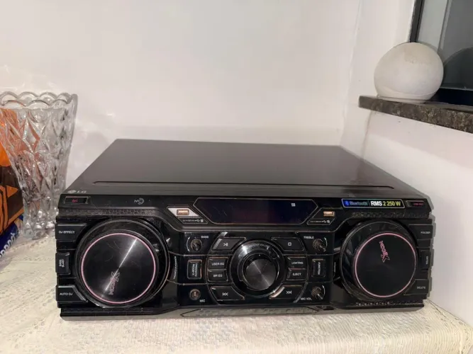 Som LG xBom 2250w