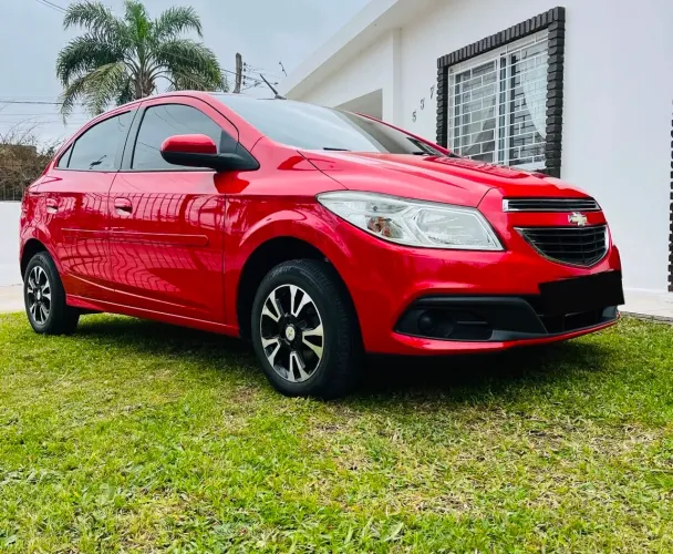 Chevrolet Onix Hatch LT 1.0 8V Flex Power Mec. 4P 2014