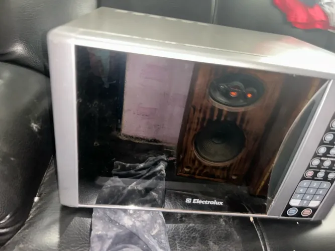 Vende se microondas Electrolux