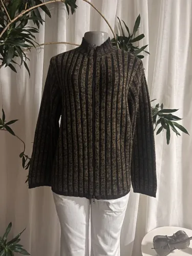 Blusa trico com ziper tamanho M