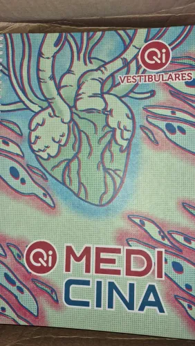 Livros do Qi pré vestibular para medicina