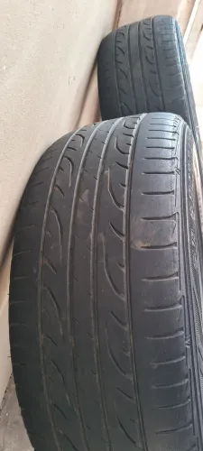 2 Pneus