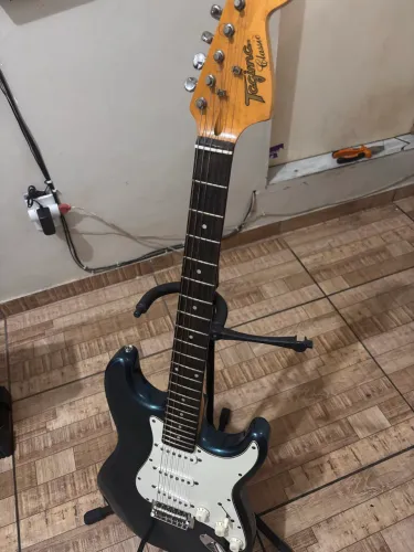Guitarra Tagima Classic + amplificador 