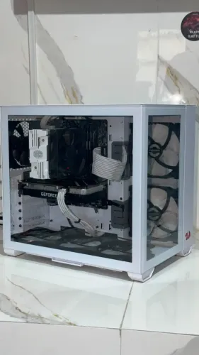 CPU Gamer Core i5 13500 AirCooler B760 16GB RTX SSD LianLi Faço Catira