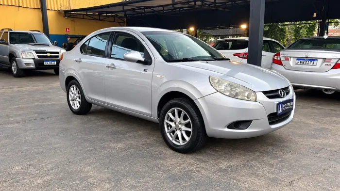 JAC J3 Turin Sedan 1.4 16V 4P Mec. 2012