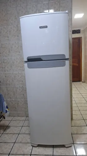 Geladeira 370 lt