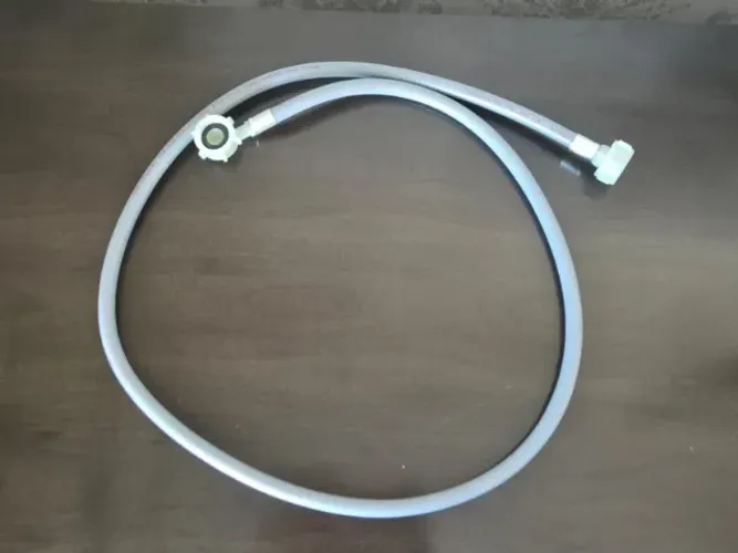 Kit com 2 Mangueiras Entrada de Água. Máquinas de Lavar. 1,5m e 2m