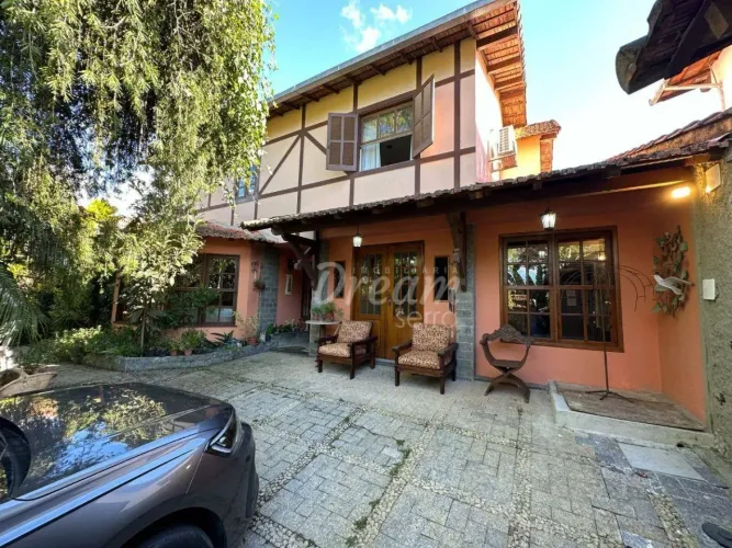 Casa com 5 dormitórios à venda, 349 m² por R$ 1.280.000,00 - Parque São Luiz - Teresópolis