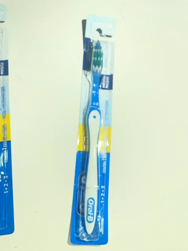 ESCOVA DENTAL ORAL B 1 UNIDADE