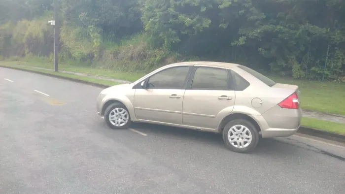 Ford Fiesta Sed. 1.6 8V Flex 4P 2008