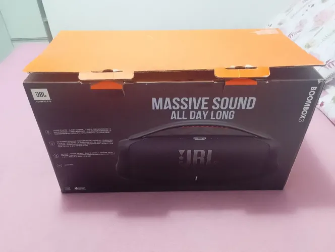 JBL boombox 3 semi-novo