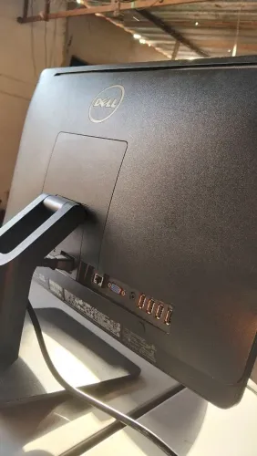 Estou vendendo esse monitor,para retirada de peças ou reparo