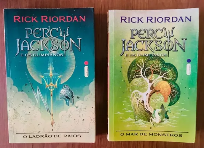 Livro Percy Jackson - nova edição - vol. 1 e 2