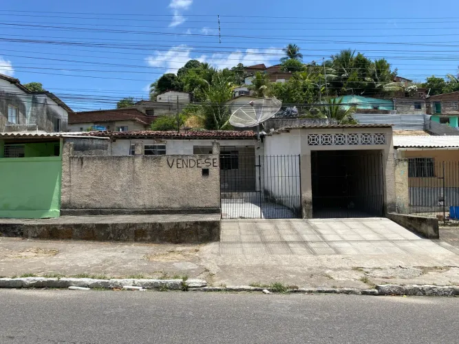 Vendo duas casas uma estilo kitnet na avenida da Cohab valor R$320,000.00