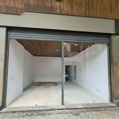OPORTUNIDADE! Loja Comercial 76m² - Frente para Feira Hippie