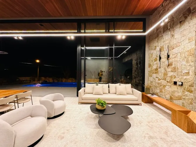 Casa de alto padrão para locação no Residencial Villa Dumont, Jardim Shangri-Lá, Bauru - S