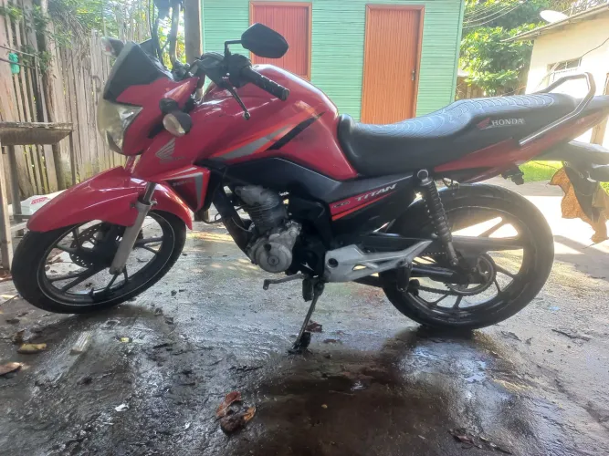 Titan 160
