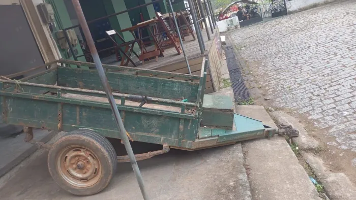 Carrocinha para carro reforçada.