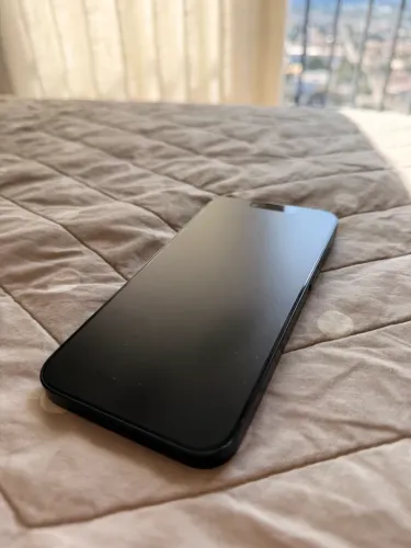 iPhone 14 128GB 86% de saúde de bateria (sem peça trocada, sem detalhe)