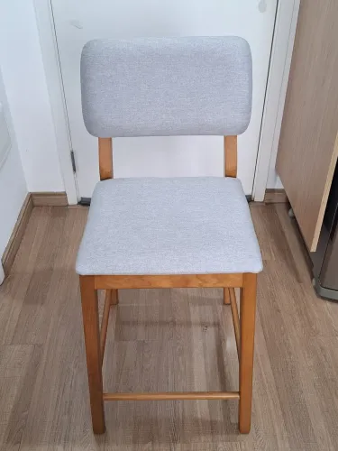 Vendo 02 banquetas em excelente estado
