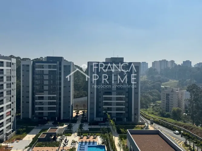 Apartamento de 152 m² à venda no Condomínio Emerald 152m² + Depósito/3 Suítes/3 Vagas