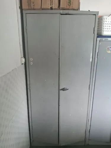 Armário Metálico Grande