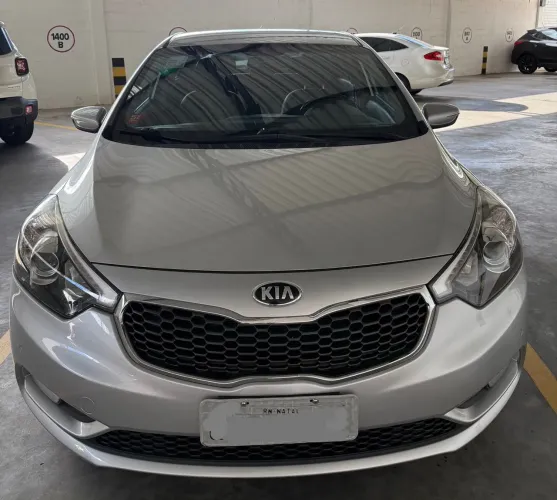 Kia Motors Cerato 1.6 16V Flex Aut. 2014