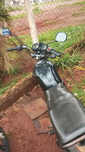 YBR 125 2008 partida elétrica só andar boa pra serviço, tenho o porte! Wpp *