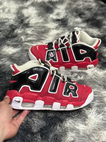 Tênis Nike Uptempo