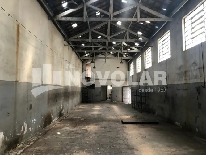 Galpão de 500 metros de terreno, no bairro da Vila Maria