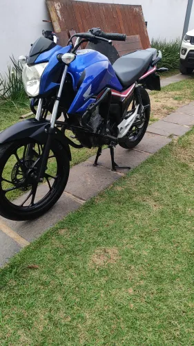 Titan 160